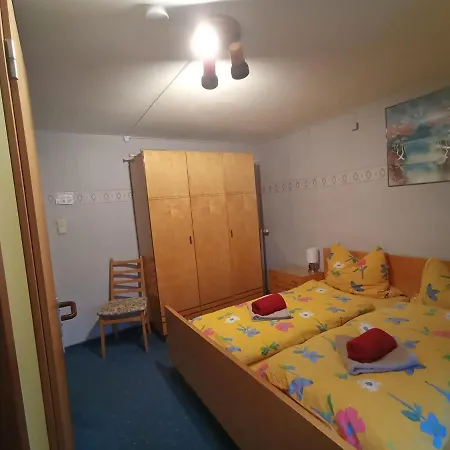 Mueller ホテル 2*